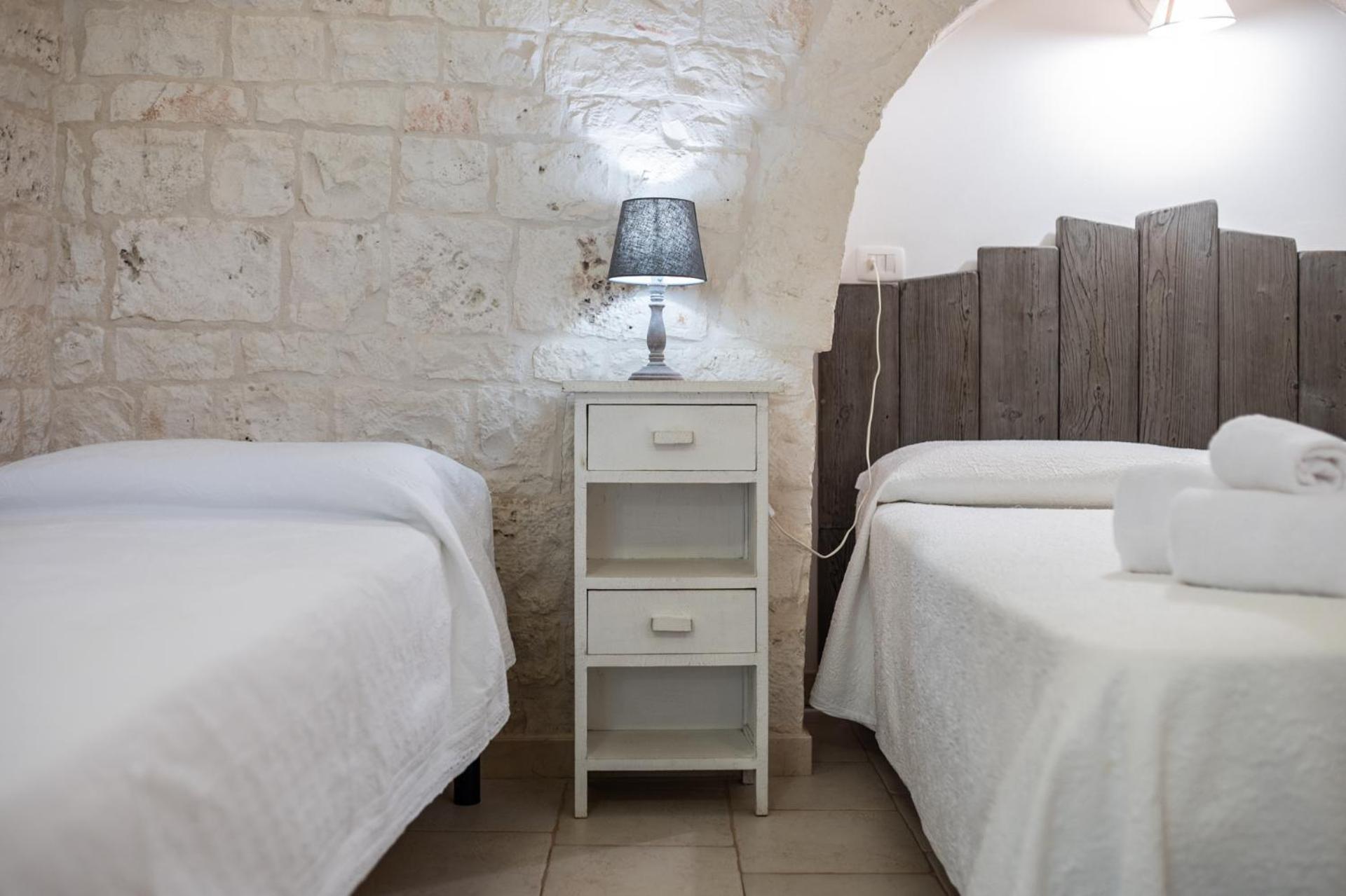 Trulli Di Mezza Cisternino Exterior foto